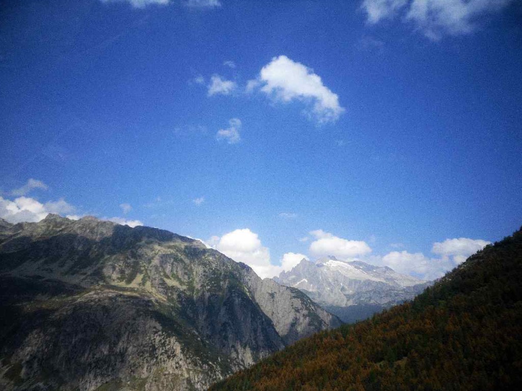 Alpy, Szwajcaria - droga coraz wyżej