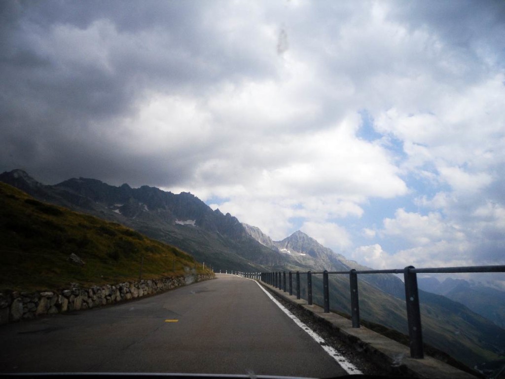 Alpy, Szwajcaria - coraz bliżej Furka Pass