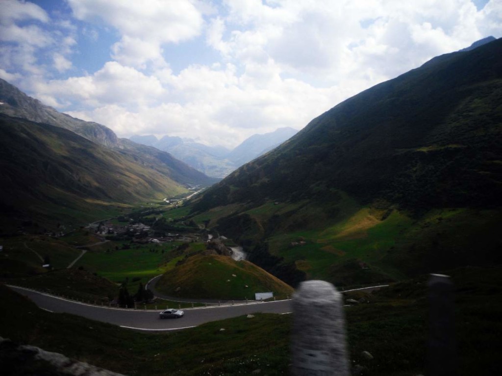 Alpy, Szwajcaria - coraz bliżej Furka Pass